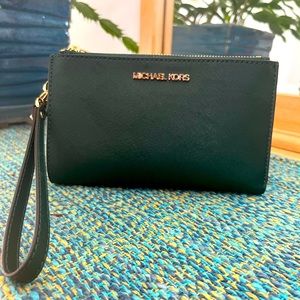 Michael Kors Women's Jet Set Travel Double Zip Wristlet NWOT